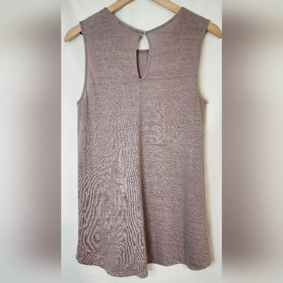 Cynthia Rowley Womens 100% Linen Top Size M Muted Lilac Rhinestones Resort - Picture 3 of 8